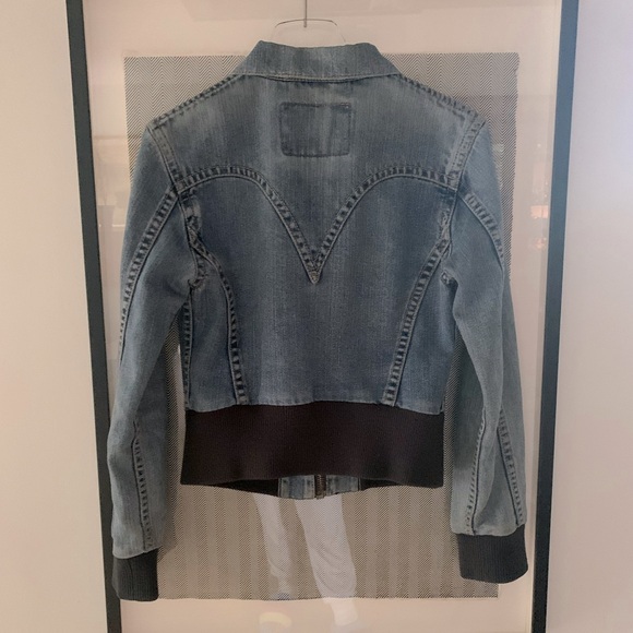 Vintage  Y2K Levi’s jean jkt with knit cuffs and waist zip front size S - Picture 2 of 9